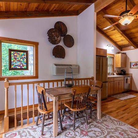 Villa Knotty Pine West Jefferson Exterior foto