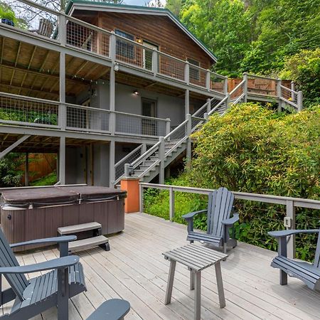 Villa Knotty Pine West Jefferson Exterior foto