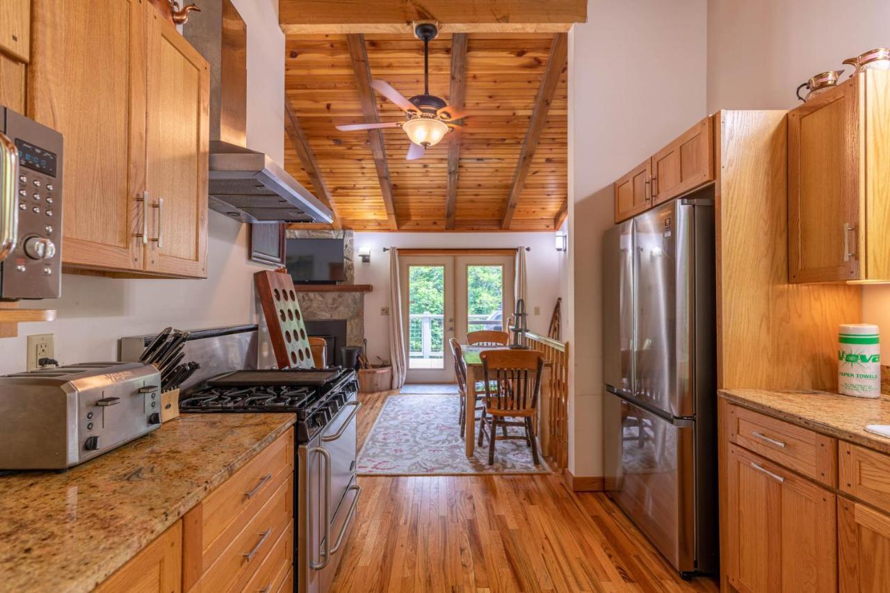 Villa Knotty Pine West Jefferson Exterior foto